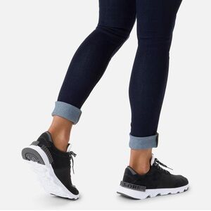 Sorel Kinetic Lite Lace Sneaker Size 7